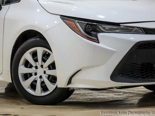 Super White 2021 Toyota Corolla LE