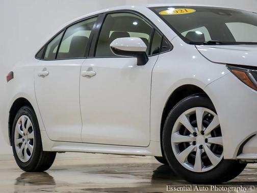 Super White 2021 Toyota Corolla LE