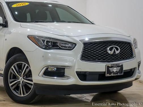 2017 INFINITI QX60 Base