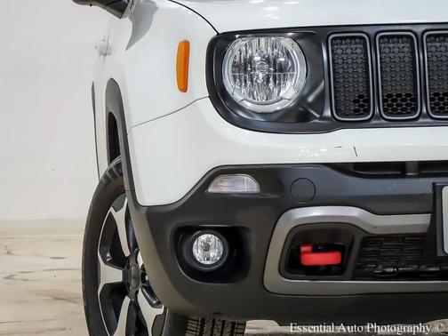 Alpine White Clearcoat 2019 Jeep Renegade Trailhawk