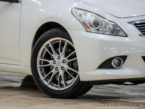 2011 INFINITI G37x Base