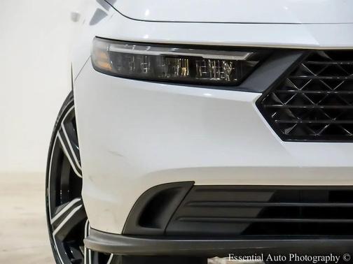 Platinum White Pearl 2023 Honda Accord Hybrid Sport