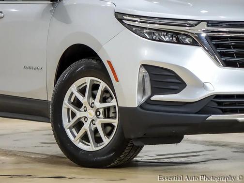 Silver Ice Metallic 2022 Chevrolet Equinox 1LT