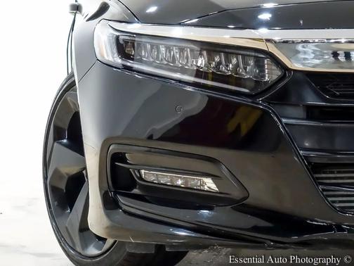 2020 Honda Accord Touring 2.0T