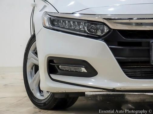 Platinum White Pearl 2018 Honda Accord EX-L