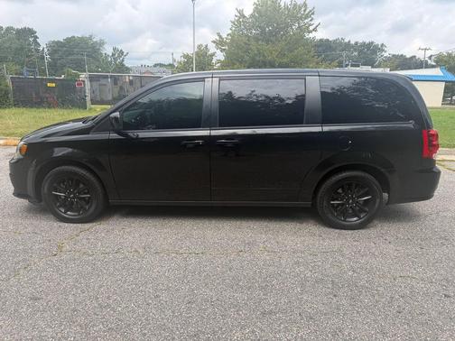 Black Onyx Crystal Pearlcoat 2020 Dodge Grand Caravan GT