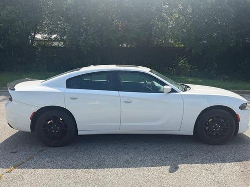 Bright White Clear Coat 2016 Dodge Charger SXT