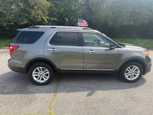 Sterling Gray Metallic 2011 Ford Explorer XLT