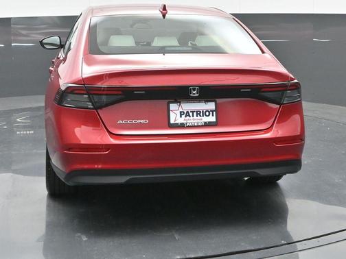 2025 Honda Accord LX 1.5T