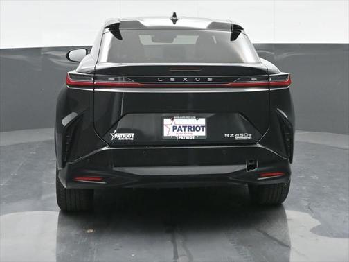 2023 Lexus RZ 450e Premium