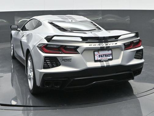2023 Chevrolet Corvette Stingray w/2LT