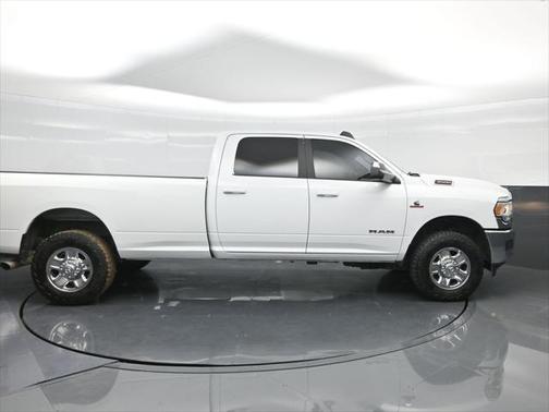 2021 RAM 3500 Big Horn Crew Cab 4x4 8' Box