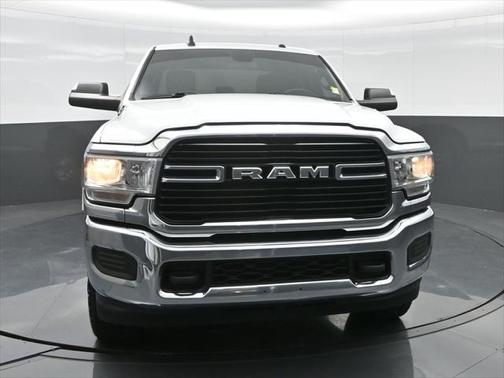 2021 RAM 3500 Big Horn Crew Cab 4x4 8' Box