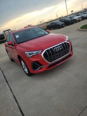 2024 Audi Q3 Premium 45 TFSI S line quattro Tiptronic