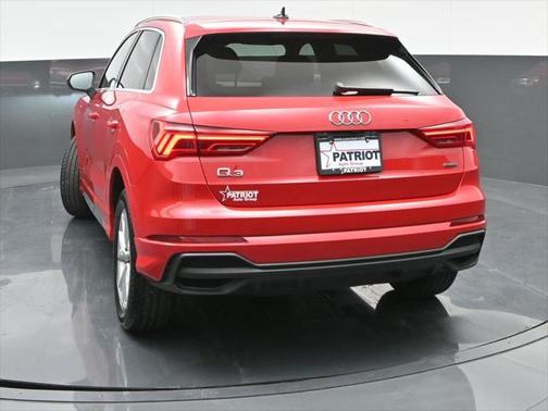 2024 Audi Q3 Premium 45 TFSI S line quattro Tiptronic