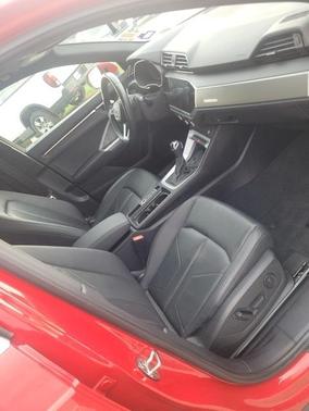 2024 Audi Q3 Premium 45 TFSI S line quattro Tiptronic