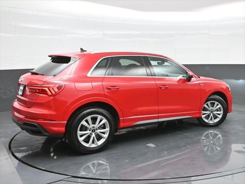 2024 Audi Q3 Premium 45 TFSI S line quattro Tiptronic