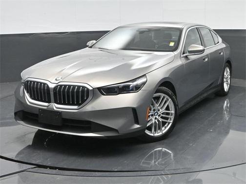 2024 BMW 530 i xDrive