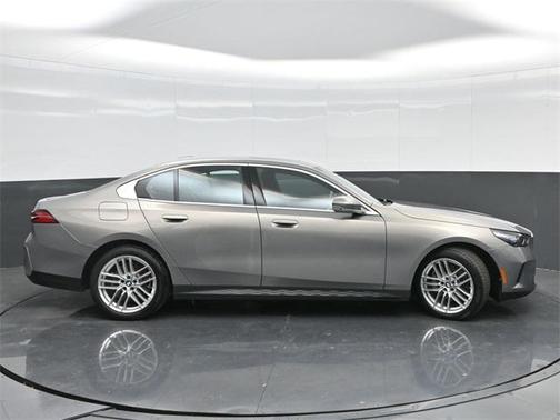 2024 BMW 530 i xDrive