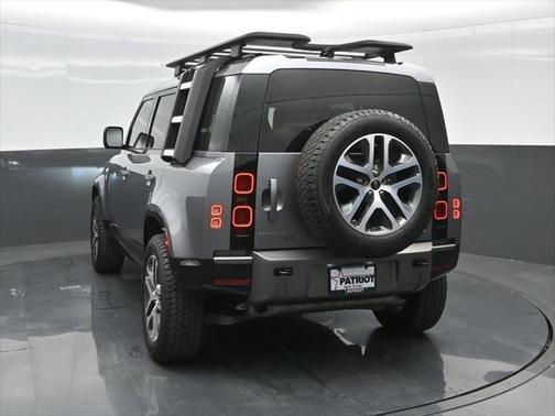 2021 Land Rover Defender 110 X-Dynamic HSE
