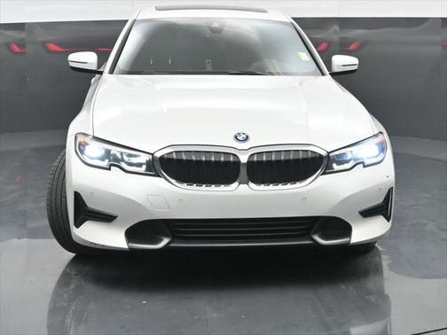 2022 BMW 330e Base