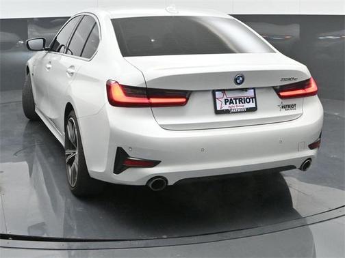 2022 BMW 330e Base