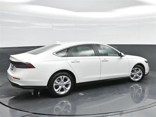 2025 Honda Accord LX 1.5T