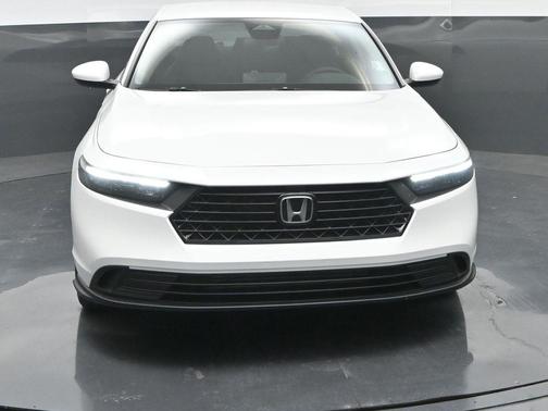 2025 Honda Accord LX 1.5T