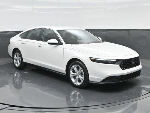 2025 Honda Accord LX 1.5T