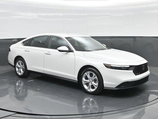 2025 Honda Accord LX 1.5T