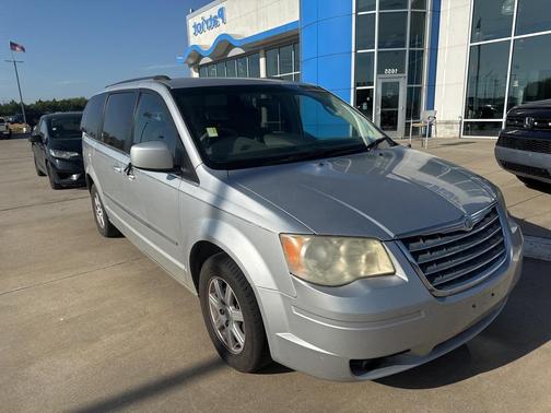 2010 Chrysler Town & Country Touring