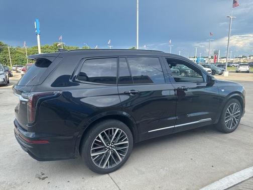2023 Cadillac XT6 Sport AWD