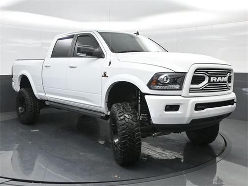 2018 RAM 2500 Laramie Crew Cab 4x4 6'4' Box
