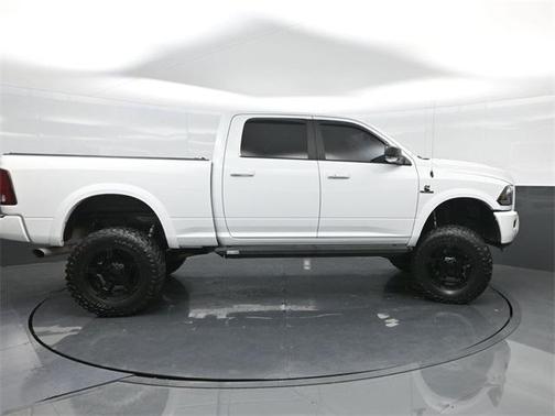 2018 RAM 2500 Laramie Crew Cab 4x4 6'4' Box