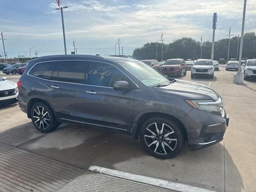 2019 Honda Pilot Touring 8-Passenger