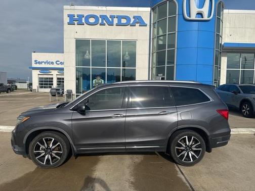2019 Honda Pilot Touring 8-Passenger