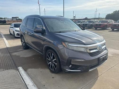 2019 Honda Pilot Touring 8-Passenger