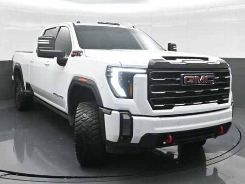 2024 GMC Sierra 2500 AT4