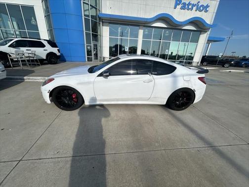 2011 Hyundai Genesis Coupe 3.8 Track