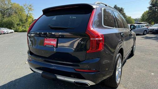 2016 Volvo XC90 T6 Momentum