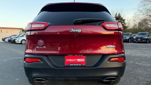 2017 Jeep Cherokee Sport