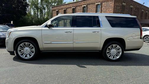 2016 Cadillac Escalade ESV Sport Platinum