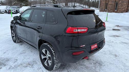 2016 Jeep Cherokee Sport