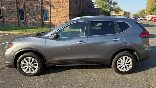 2017 Nissan Rogue SV