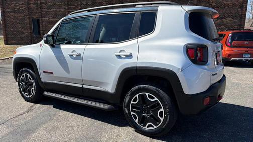 2016 Jeep Renegade Trailhawk