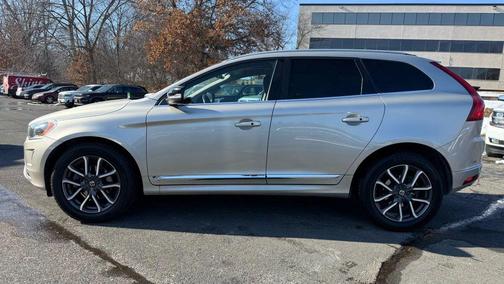 2017 Volvo XC60 T6 Dynamic