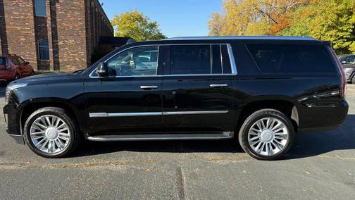 2016 Cadillac Escalade ESV Sport Platinum