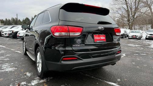 2017 Kia Sorento LX