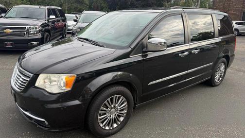 2014 Chrysler Town & Country Touring-L