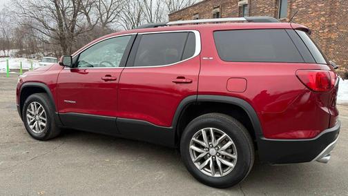 2019 GMC Acadia SLE-2